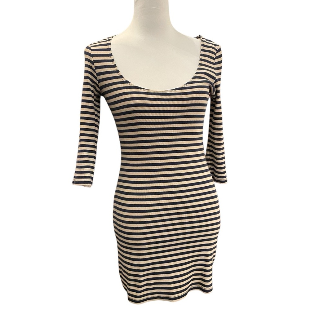 Vintage Betsey Johnson mini thermo stripe with tail feather